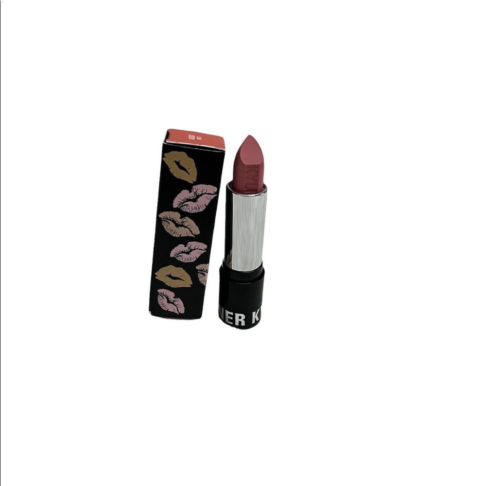 Kylie Jenner lipstick - Picture 3 of 3